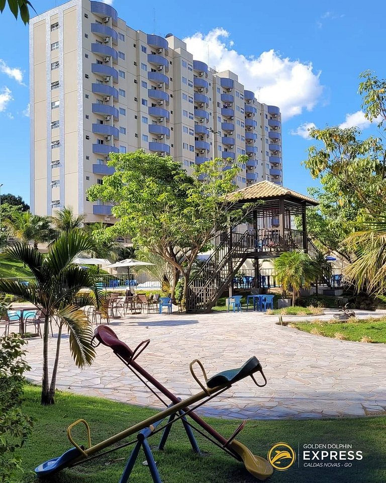 Golden Dolphin Grand Hotel piscinas 24 horas