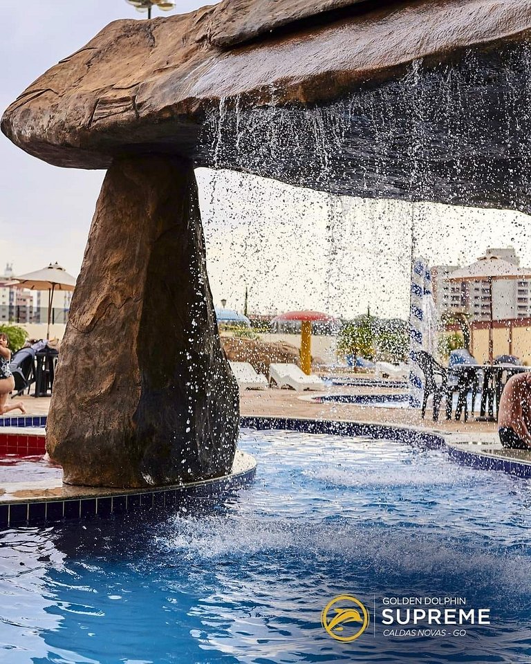 Golden Dolphin Grand Hotel piscinas 24 horas