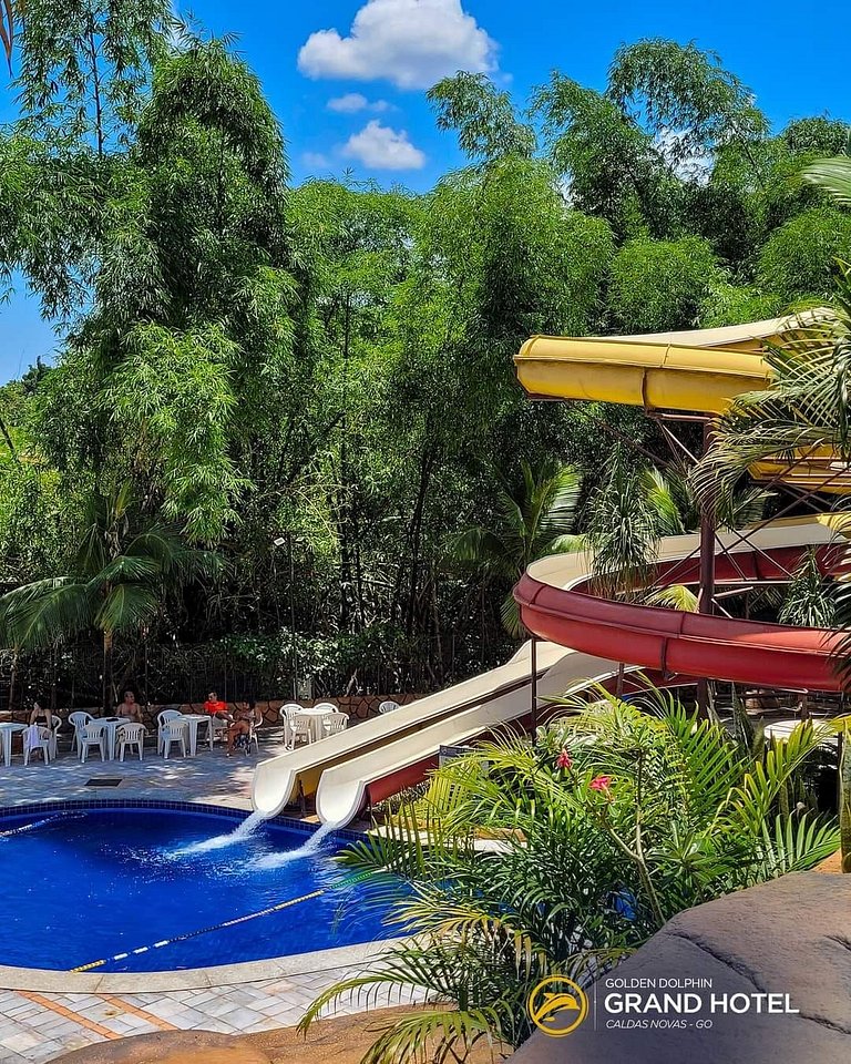Golden Dolphin Grand Hotel piscinas 24 horas