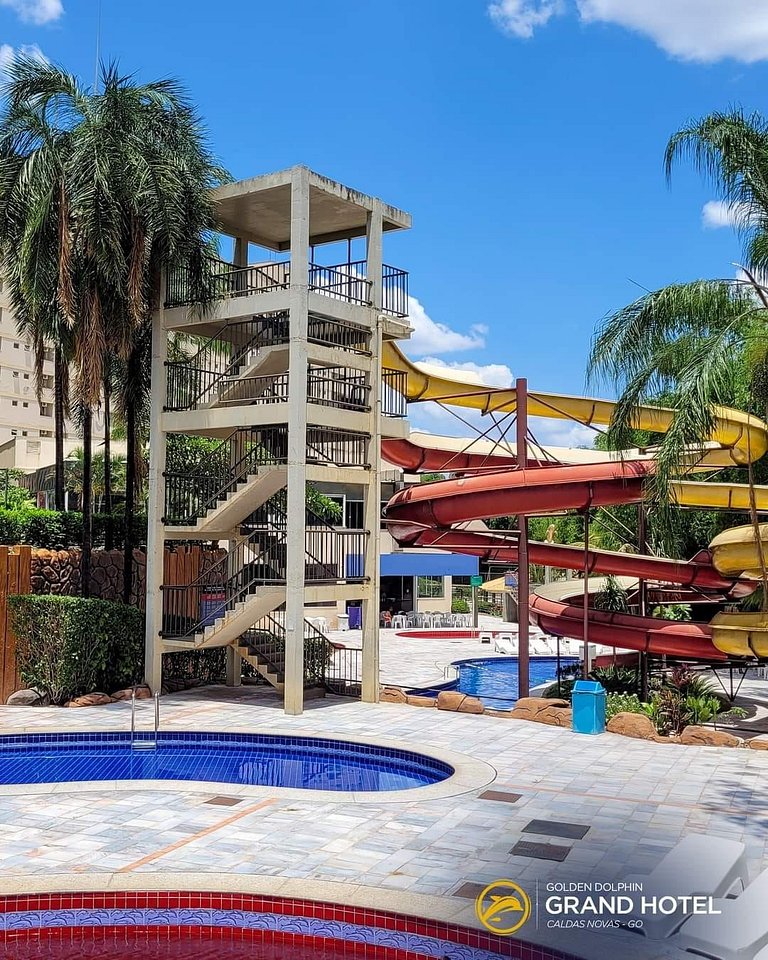 Golden Dolphin Grand Hotel piscinas 24 horas