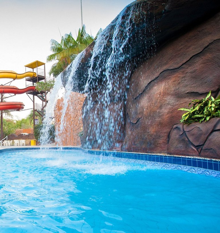 Golden Dolphin Grand Hotel piscinas 24 horas