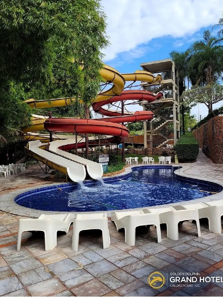 Golden Dolphin Grand Hotel piscinas 24 horas