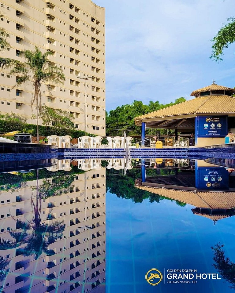 Golden Dolphin Grand Hotel piscinas 24 horas