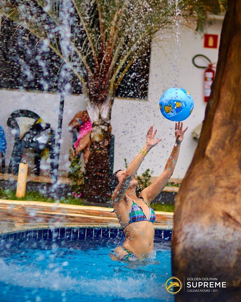 Golden Dolphin Grand Hotel piscinas 24 horas